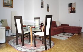 Kudamm Apartment West Central City